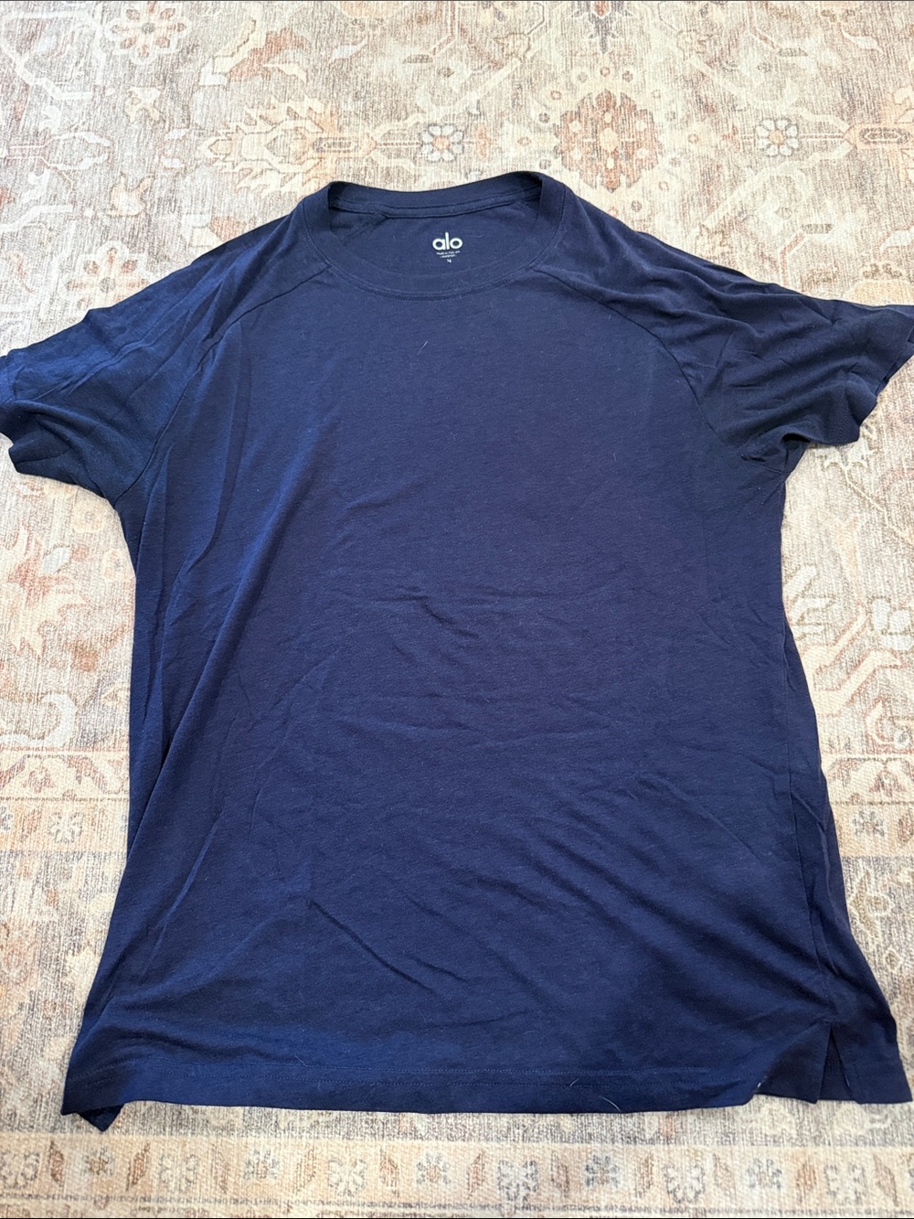 ALO Yoga Men’s Navy Short Sleeve Crew Tee